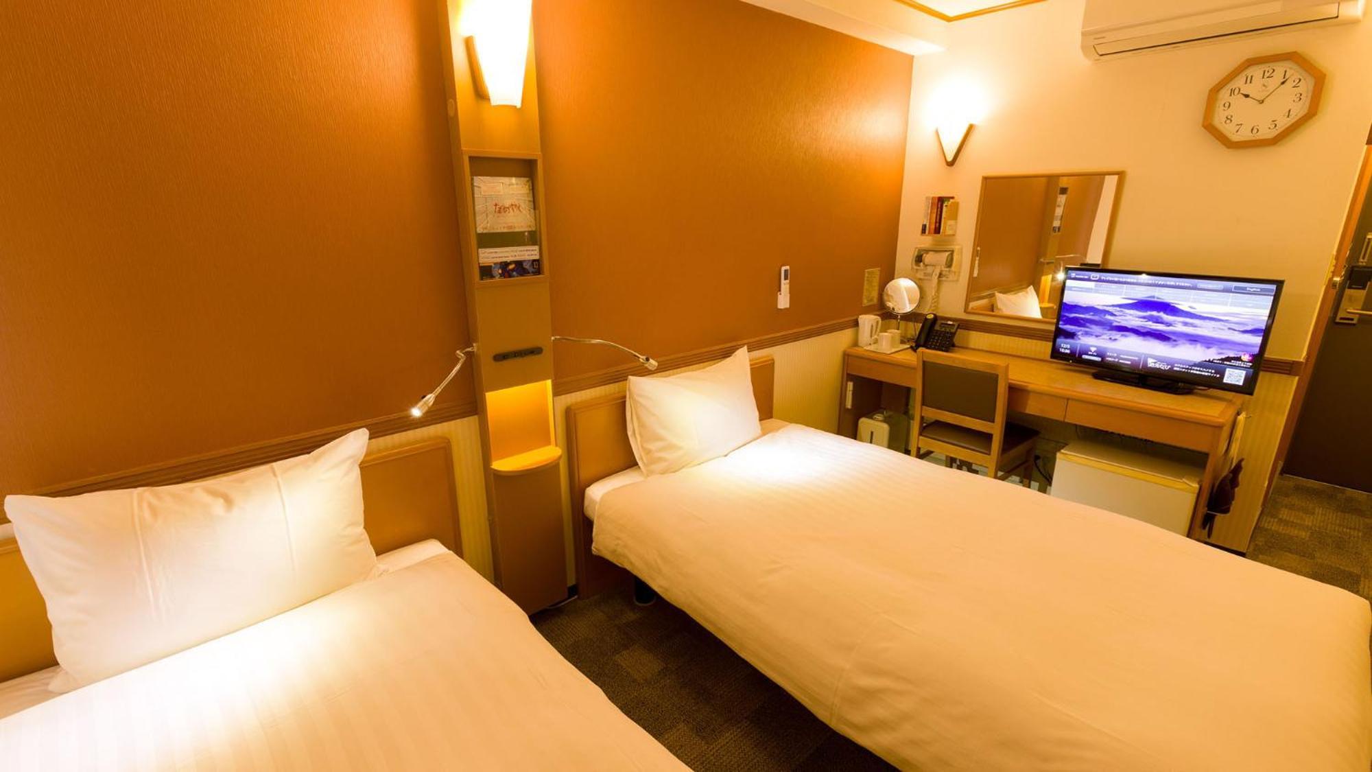 Toyoko Inn Takasaki Eki Nishi Guchi No 2 Rum bild